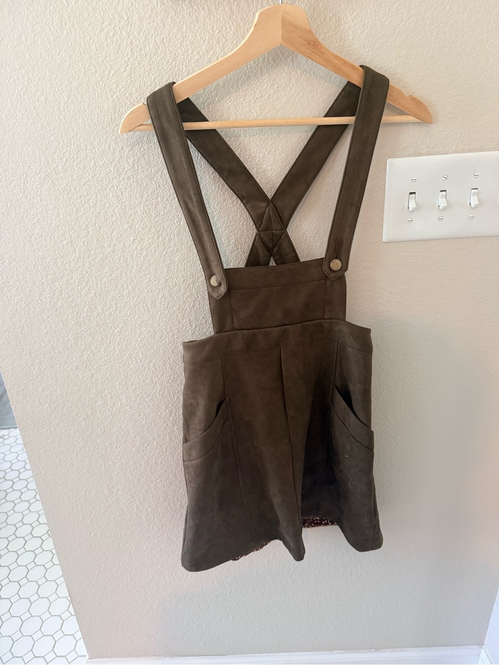 Crossback Pinafore Mini Dress in Olive